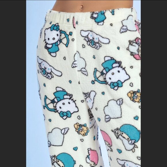 Forever 21 Sanrio Hello Kitty & Friends Cinnamoroll Fleece Pajama Pants Large - Picture 5 of 8